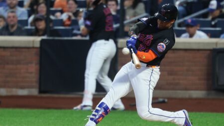 Mets' offense explodes, Jonah Tong solid in 19-9 win over Marlins