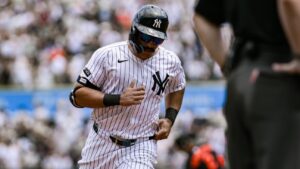 Trent Grisham's go-ahead home run propels Yankees to 5-4 win over Astros