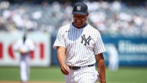 Yankees legend Mariano Rivera injures Achilles during Old Timers' Day game