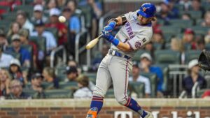 Mets smash six home runs, Clay Holmes solid in 9-2 win over Braves