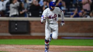 Mets' show of grit vs. Phillies needed to achieve NL East, October goals