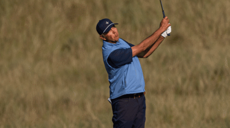 VAN PELT HOLDS NARROW LEAD AT STAYSURE PGA SENIORS CHAMPIONSHIP