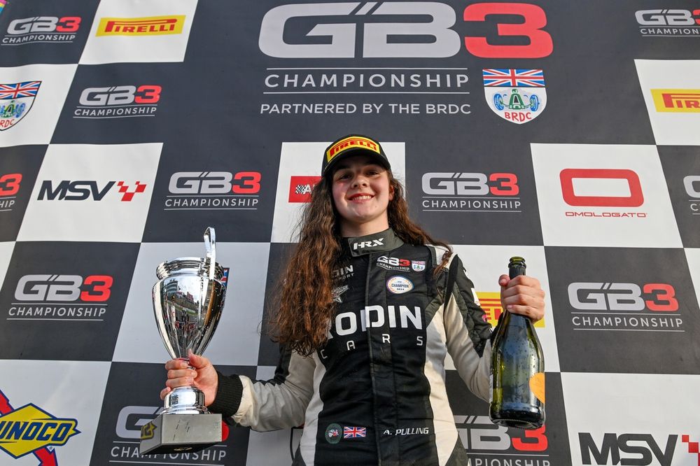 The F1 Academy champion claimed her first podium of the 2025 GB3 campaign