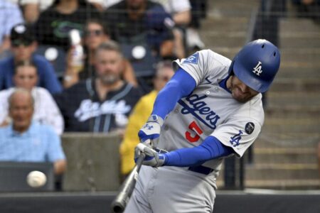 With a little help from a Coldplay meme, Freddie Freeman stays hot in Dodgers’ win