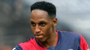 Former Everton star Yerry Mina eyeing shock return to Premier League with defender free to leave Cagliari