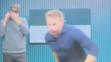 ‘He’s seen enough’ – Ex-Man Utd star walks off set after disastrous League One clash as fans think he’ll resign