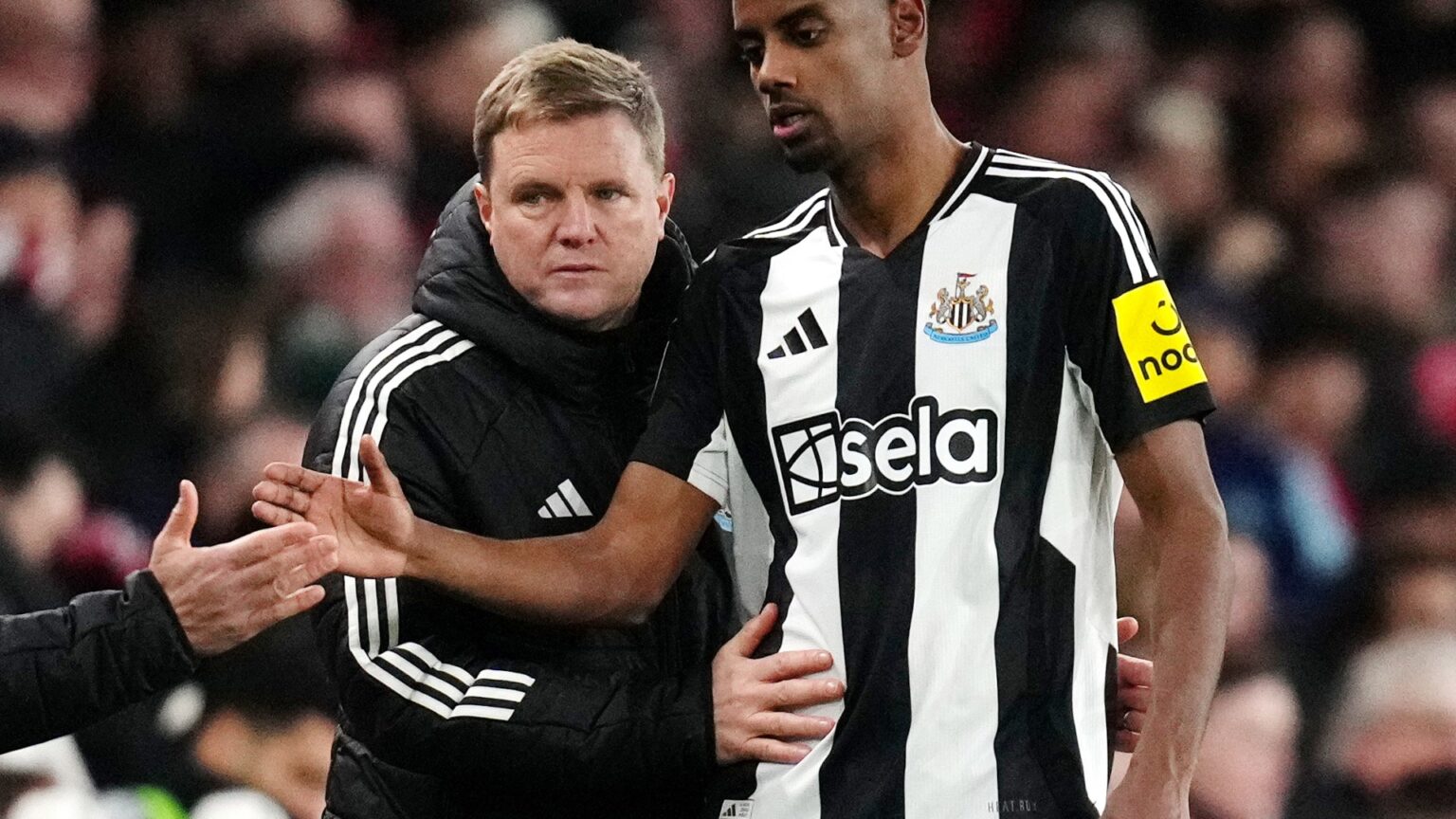 Eddie Howe ‘no update’ on Alexander Isak Liverpool transfer but says there’s still a way back for him at Newcastle
