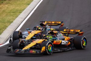 Norris holds on from Piastri assault after Leclerc sinks late on