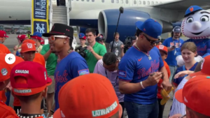 SEE IT: Mets arrive in Williamsport for 2025 MLB Little League Classic