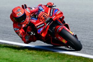 Marc Marquez beats brother Alex in Spielberg sprint