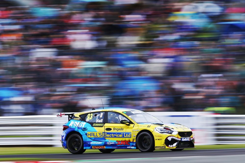 Max Hall, ROKiT Racing with Un-Limited Motorsport Cupra Leon
