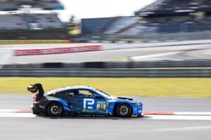 Rast bolts to dominant victory, Auer regains points lead