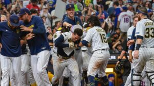 MLB Power Rankings: Brewers and Mariners streaking, reeling Mets fall out of top 10