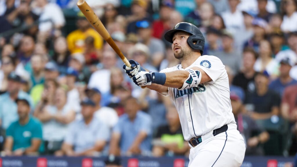 Cal Raleigh hits 50th homer, joining Mickey Mantle as switch-hitters to reach mark