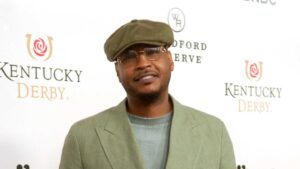 Carmelo Anthony chooses Allen Iverson, Dwyane Wade as Hall of Fame presenters