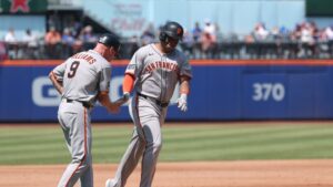 Devers homers to help the Giants rout the Mets 12-4 for a series victory
