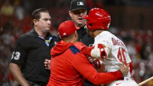 Cardinals’ Willson Contreras gets 6-game suspension for on-field tirade and plans to appeal