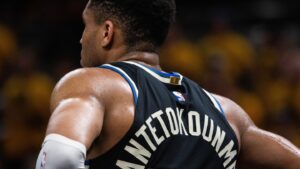 Milwaukee had no interest in talking Giannis Antetokounmpo trade with Rockets (or anyone)