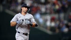 Yankees 1B Paul Goldschmidt has a right knee sprain and may go on IL