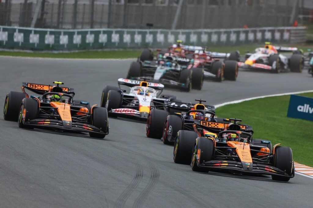 FIA and F1 manufacturers to discuss V8 engine proposal
