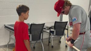 Phillies fan meets Harrison Bader after viral home run ball dispute – NBC Sports Philadelphia