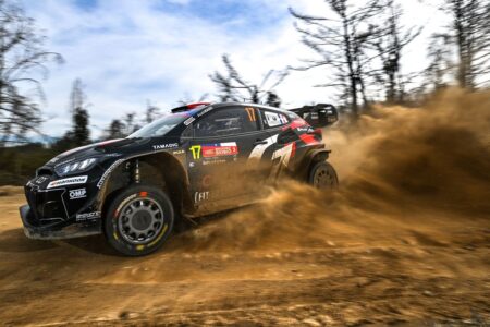Ogier now leads as Toyotas sprint ahead