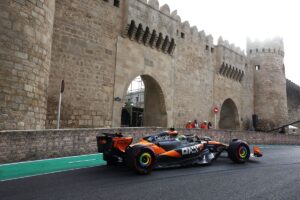 Norris rueing “costly” wall hit in F1 Azerbaijan GP practice