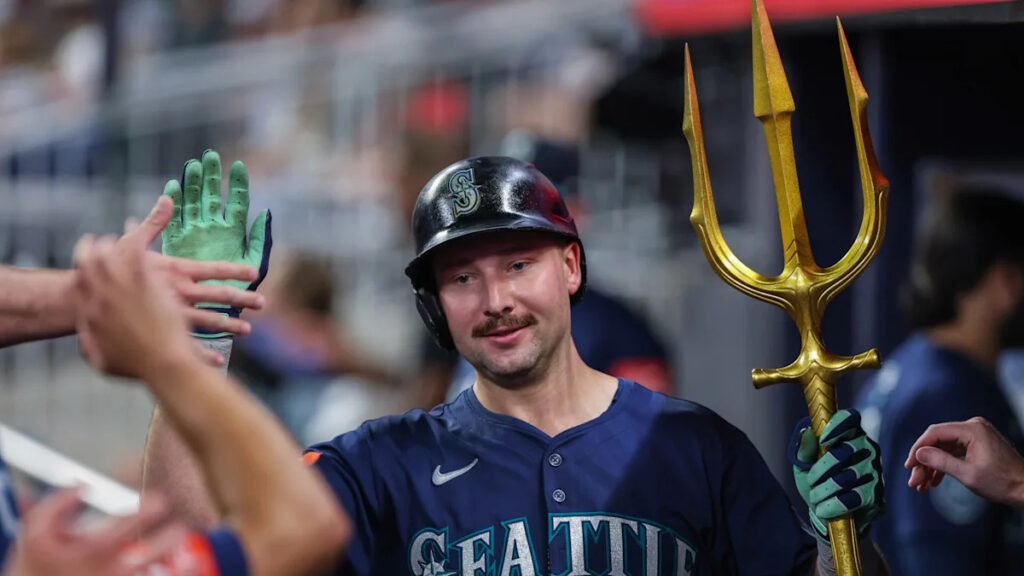 MLB Power Rankings: Playoff picture, Cal Raleigh approaches more history