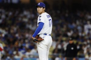 Hernández: If Shohei Ohtani is open to playing in the outfield, the Dodgers have failed him