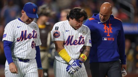 Mets' Francisco Alvarez exits game vs. Padres after HBP; X-rays not planned