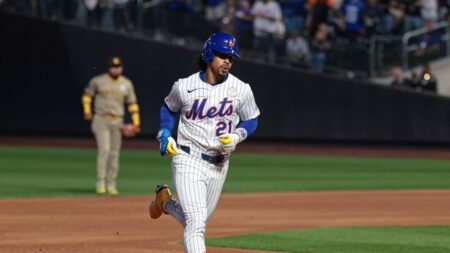 Mets use five-run first inning to power past Padres, 8-3