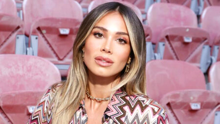 Diletta Leotta leaves fans desperate for Serie A to return as DAZN host puts on leggy display in low cut dress
