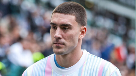 Man Utd and Chelsea ‘plot January transfer for Dusan Vlahovic’ as Juventus have one last chance to cash in