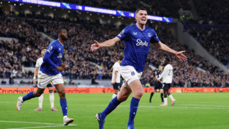 Everton vs West Ham LIVE SCORE: Latest updates as Toffees lead Hammers in Nuno’s first game in charge