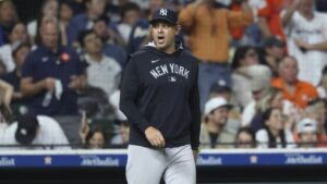 Yankees disgruntled with umpire Brian Walsh, inconsistent strike zone after tough loss to Astros