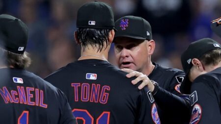 Mets give emotional Jonah Tong advice following rough start: 'Keep your head up'