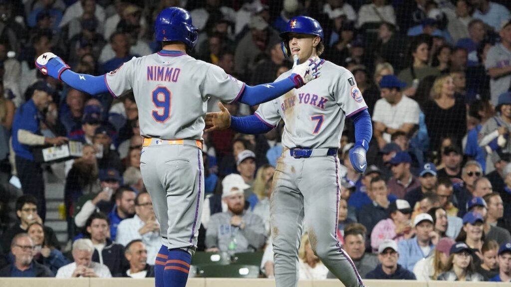 Mets' offense explodes, Nolan McLean strikes out 11 to hold on for 8-5 win over Cubs