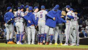 Mets look to handle business vs. Marlins with playoffs on the line: 'This series in Miami is a must for us'