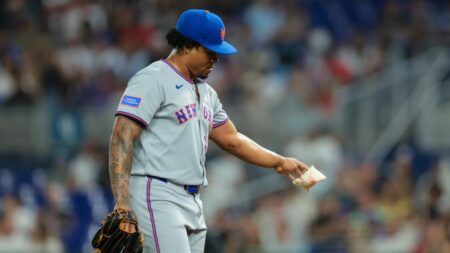 Mets' offense silent, fifth-inning implosion enough in 6-2 loss to Marlins