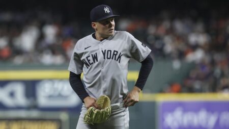 Devin Williams, Aaron Boone ejected in Yankees' meltdown loss to Astros