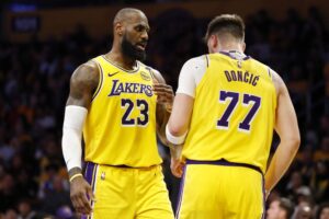 Lakers set to open training camp: Five storylines to follow