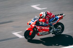 Espargaro blown away by “next-level” Honda MotoGP chassis