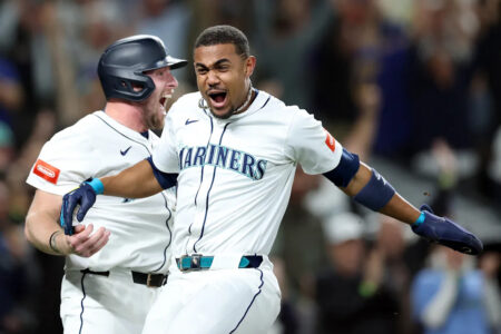 Seattle Mariners clinch second playoff berth since 2001, have won 15 of last 16 games