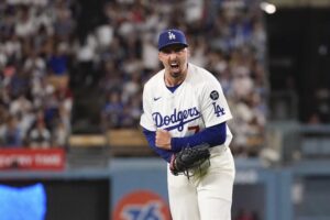 Blake Snell is dominant (and bullpen helps too) as Dodgers shut out the Phillies