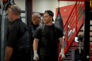 Canelo Alvarez Questions Terence Crawford’s Mental Fortitude, Citing an Unfamiliar Grand Stage