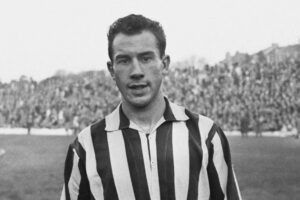 Barrie Thomas dead at 88: Newcastle pay emotional tribute to former star who scored 50 goals in 78 games