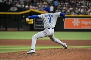 Relievers Roki Sasaki, Clayton Kershaw help as Dodgers reduce magic number to 1