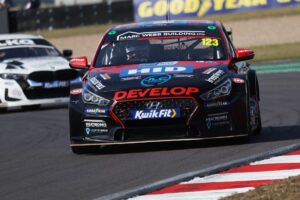 Lloyd takes win as Hamilton escapes fire