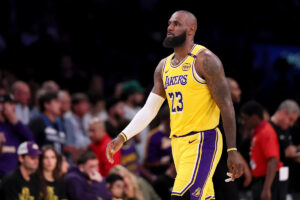 JJ Redick says LeBron James is ‘in a great spot mentally’; Rob Pelinka allowing James to ‘choose his story’