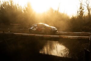 Rovanpera drama gives lead to Evans